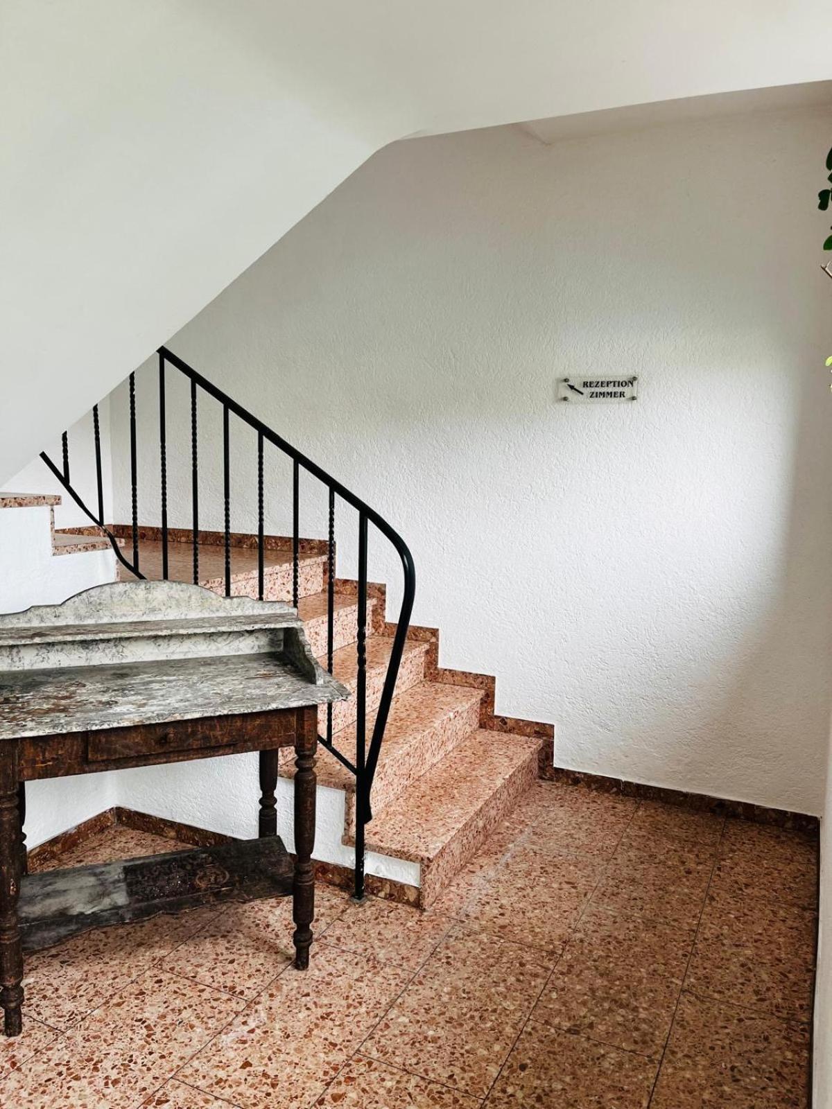Landgasthof Zur Sonne I Hotel & Restaurant Neuburg am Rhein エクステリア 写真